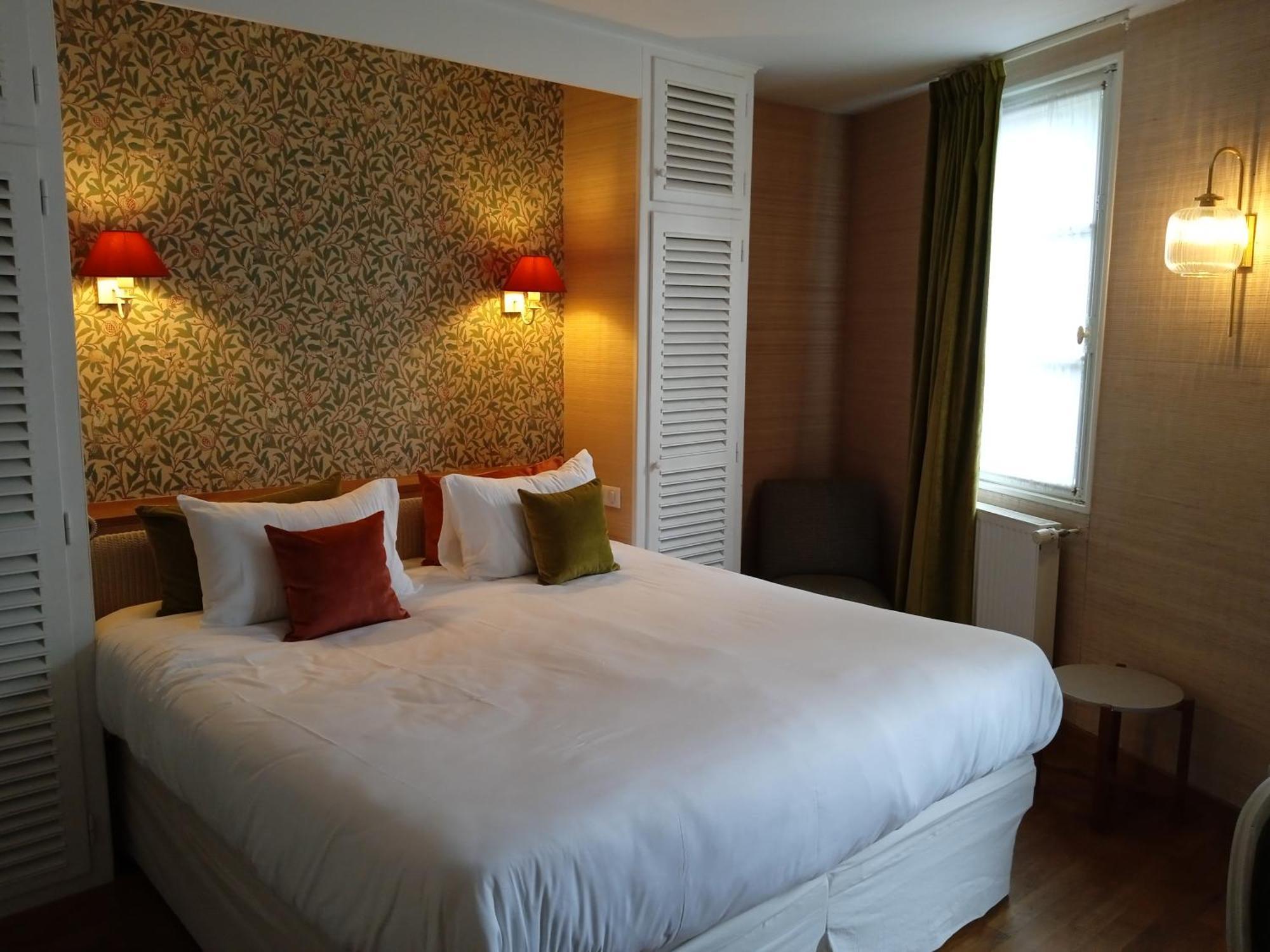 Logis Hotel Les Fuchsias Saint-Vaast-la-Hougue Exterior foto