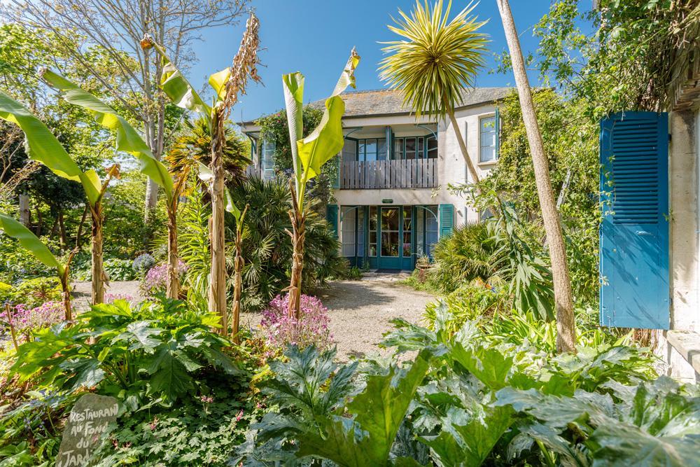 Logis Hotel Les Fuchsias Saint-Vaast-la-Hougue Exterior foto
